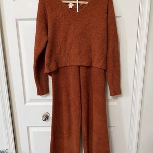 Stars Above Cozy Rust v neck top and bottom